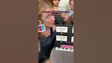 They knew his answer was wrong????#friends #funny #partygame
